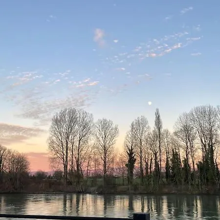 شاليه Chalet Avec Vue Sur Le Rhone *