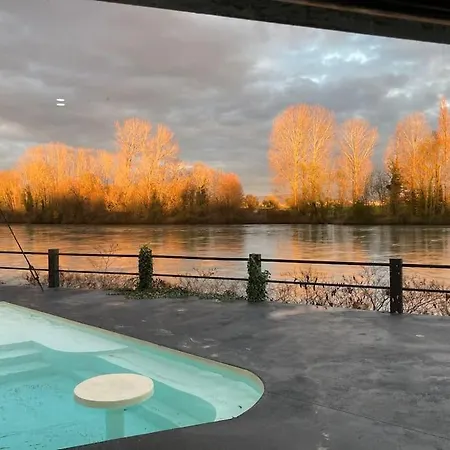 Chalet Avec Vue Sur Le Rhone شاليه *